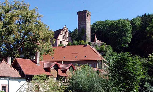 Blick auf den Schlossberg in Bödigheim